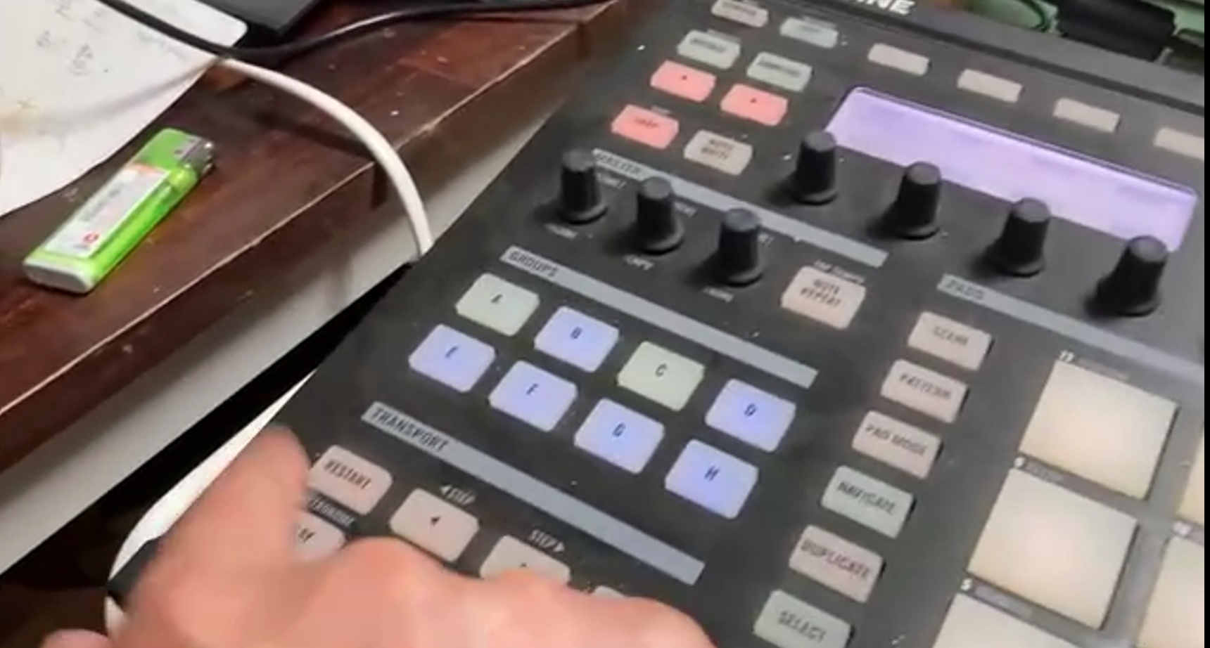 地味に曲のコピーとかもいつもやってます、今回は Netflix,ビート －心を解き放て のテーマ曲、全パートコピー